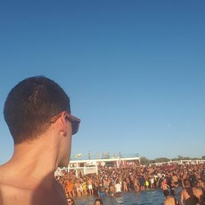 Meet your Posher, Daniel